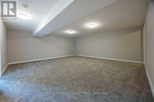 25 Silverleaf Path, St. Thomas, ON - Indoor Photo Showing Other Room