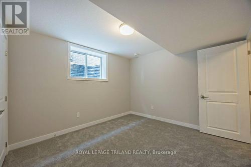 25 Silverleaf Path, St. Thomas, ON - Indoor Photo Showing Other Room