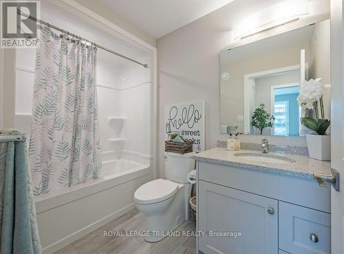 25 Silverleaf Path, St. Thomas, ON - Indoor Photo Showing Bathroom