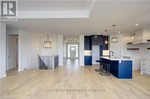 147 Mcleod Street, North Middlesex, ON - Indoor Photo Showing Kitchen