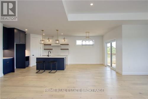 147 Mcleod Street, North Middlesex (Parkhill), ON - Indoor Photo Showing Kitchen