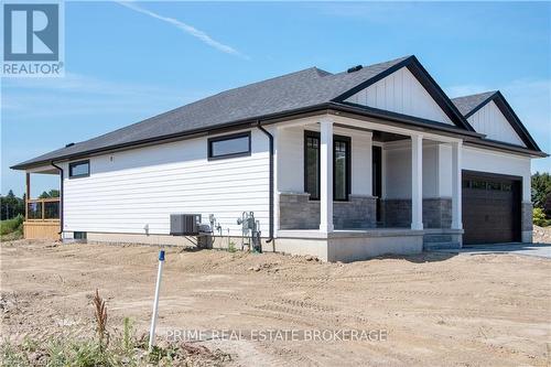 147 Mcleod Street, North Middlesex (Parkhill), ON - Outdoor With Deck Patio Veranda