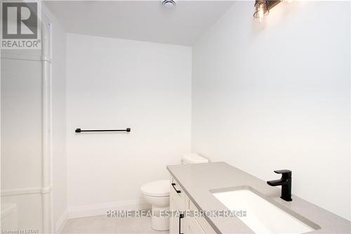 147 Mcleod Street, North Middlesex, ON - Indoor Photo Showing Bathroom