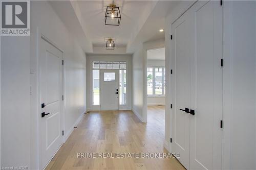 147 Mcleod Street, North Middlesex, ON - Indoor Photo Showing Other Room