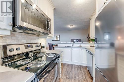 905 - 966 Inverhouse Drive, Mississauga, ON - Indoor Photo Showing Kitchen