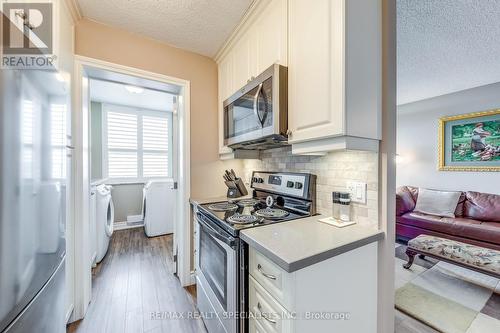 905 - 966 Inverhouse Drive, Mississauga, ON - Indoor Photo Showing Kitchen
