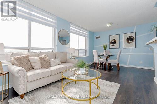 2106 A - 710 Humberwood Boulevard, Toronto, ON - Indoor Photo Showing Living Room
