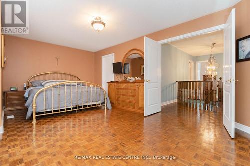 46 Strawberry Hill Court, Caledon, ON - Indoor Photo Showing Bedroom