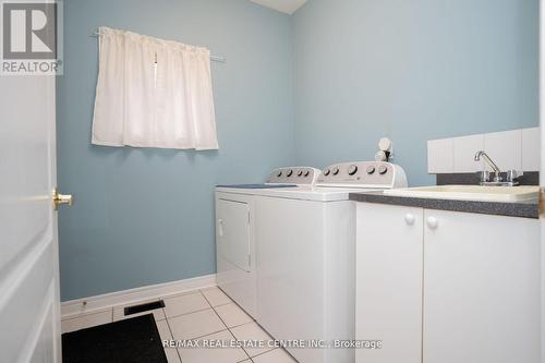 46 Strawberry Hill Court, Caledon, ON - Indoor Photo Showing Laundry Room