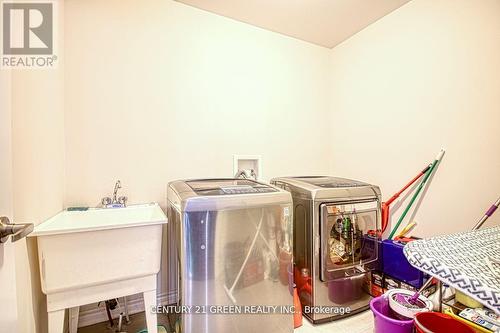 13 Killick Road, Brampton, ON - Indoor Photo Showing Laundry Room