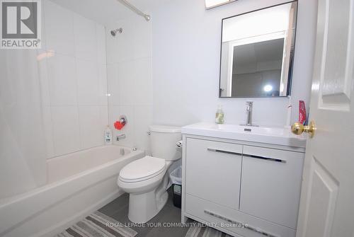 #607 -1730 Eglinton Ave E, Toronto, ON - Indoor Photo Showing Bathroom