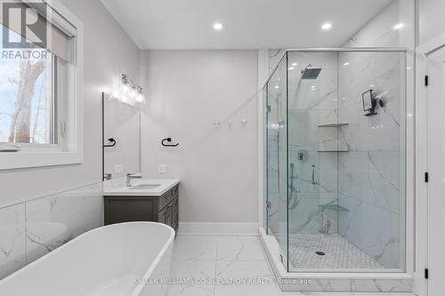 19 Byers Street, Springwater, ON - Indoor Photo Showing Bathroom