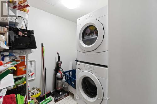 301 - 3233 Eglinton Avenue E, Toronto, ON - Indoor Photo Showing Laundry Room