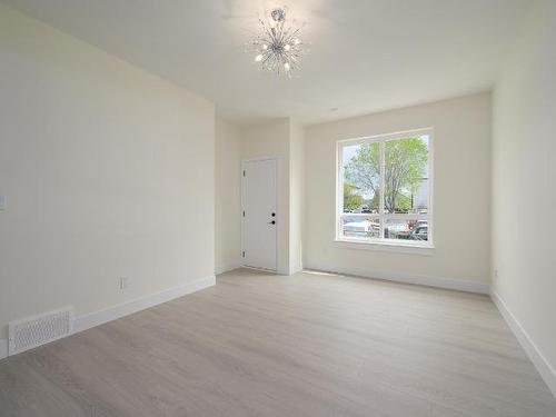115-2648 Tranquille Rd, Kamloops, BC - Indoor Photo Showing Other Room