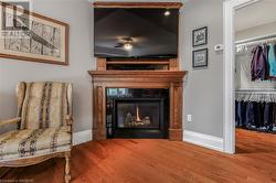 Gas fireplace in Primary - 