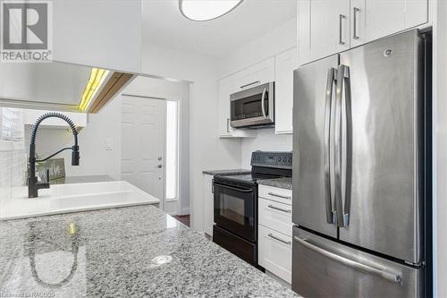 1135 12Th Street E, Owen Sound, ON - Indoor Photo Showing Kitchen With Stainless Steel Kitchen