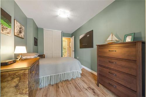 Second bedroom with closet storage - 1270 Maple Crossing Boulevard|Unit #204, Burlington, ON - Indoor