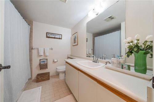 4-piece primary ensuite - 1270 Maple Crossing Boulevard|Unit #204, Burlington, ON - Indoor Photo Showing Bathroom