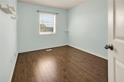 68 Swayze Court, Smithville, ON - Indoor Photo Showing Other Room