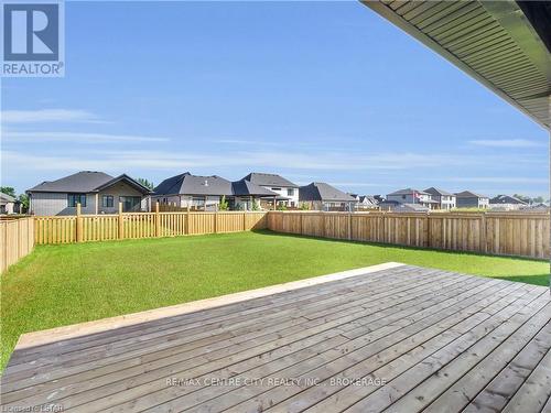 104 Foxborough Place, Thames Centre, ON - Outdoor With Deck Patio Veranda With Backyard
