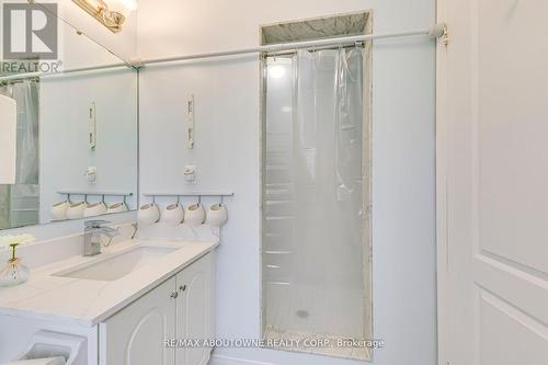243 - 7360 Zinnia Place, Mississauga, ON - Indoor Photo Showing Bathroom
