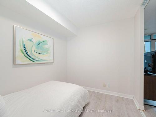 1012-600 Fleet St, Toronto, ON - Indoor Photo Showing Bedroom