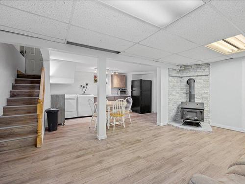 120 Snowsell Street, Kelowna, BC - Indoor With Fireplace