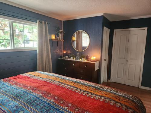 810 Proserpine Road, West Kelowna, BC - Indoor Photo Showing Bedroom