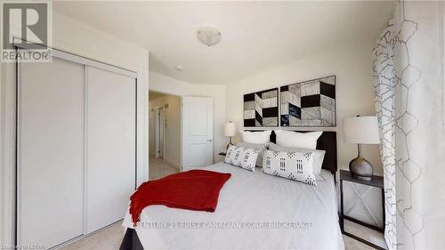 260 Edgevalley Road, London, ON - Indoor Photo Showing Bedroom