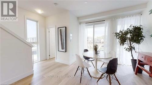 260 Edgevalley Road, London, ON - Indoor Photo Showing Dining Room