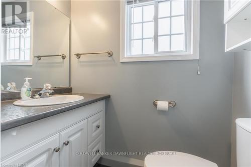 279 Pebble Beach Parkway, Lambton Shores, ON - Indoor Photo Showing Bathroom