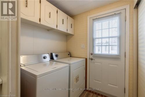 279 Pebble Beach Parkway, Lambton Shores, ON - Indoor Photo Showing Laundry Room