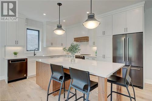 Lot 19 Linkway Boulevard, London, ON - Indoor Photo Showing Kitchen With Upgraded Kitchen
