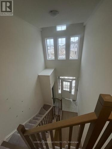 92 West Oak Trail, Barrie, ON - Indoor Photo Showing Other Room