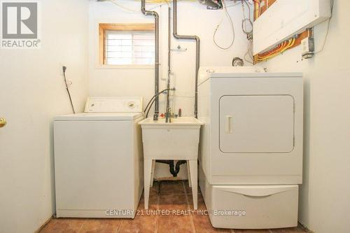 1597 Wedgewood Place, Peterborough, ON - Indoor Photo Showing Laundry Room