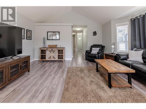 107 1299 N Ospika Boulevard, Prince George, BC - Indoor Photo Showing Living Room