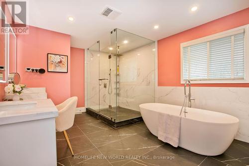 61 Dewbourne Place, Whitby, ON - Indoor Photo Showing Bathroom