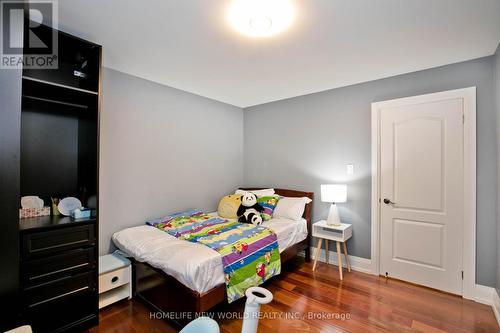 61 Dewbourne Place, Whitby, ON - Indoor Photo Showing Bedroom