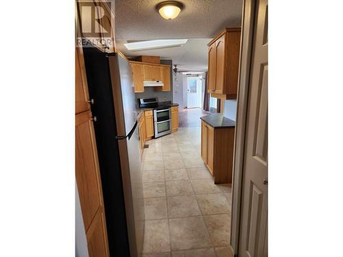 7285 Pooley Road, Prince George, BC - Indoor Photo Showing Kitchen