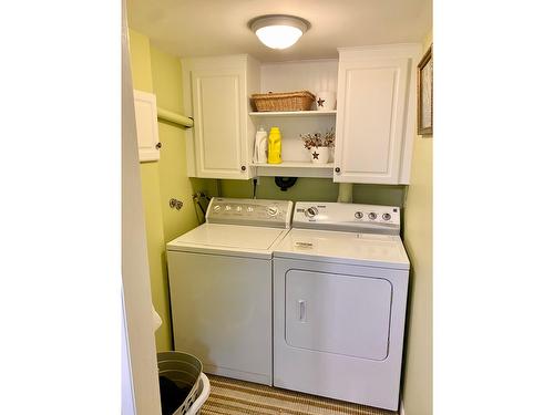 232 Everette Avenue, Greenwood, BC - Indoor Photo Showing Laundry Room