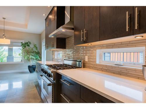 735 Redstone Drive, Rossland, BC - Indoor Photo Showing Kitchen With Upgraded Kitchen