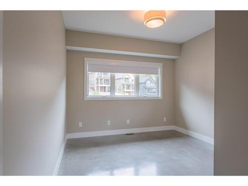 735 Redstone Drive, Rossland, BC - Indoor Photo Showing Other Room
