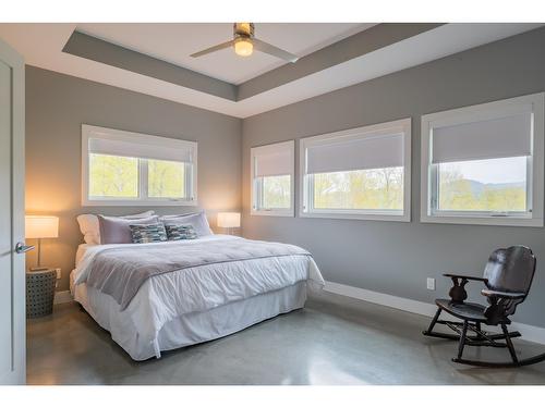 735 Redstone Drive, Rossland, BC - Indoor Photo Showing Bedroom