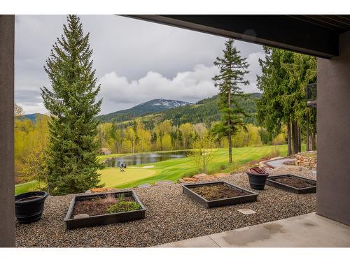 735 Redstone Drive, Rossland, BC - Outdoor With View