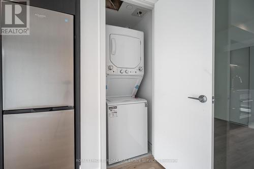 1418 - 1 Jarvis Street, Hamilton, ON - Indoor Photo Showing Laundry Room