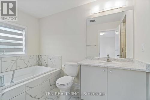 31 Rowlock Street, Welland, ON - Indoor Photo Showing Bathroom