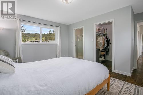 3335 Mcmurchie Road, West Kelowna, BC - Indoor Photo Showing Bedroom
