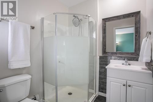 3335 Mcmurchie Road, West Kelowna, BC - Indoor Photo Showing Bathroom