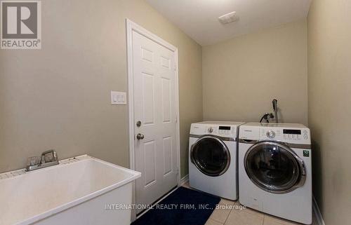 1272 Sim Place S, Milton, ON - Indoor Photo Showing Laundry Room
