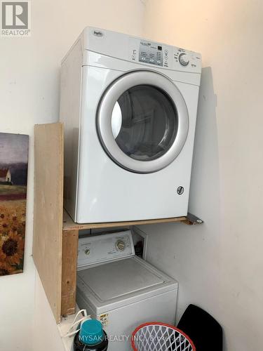 682 Princess Street, Kingston, ON - Indoor Photo Showing Laundry Room